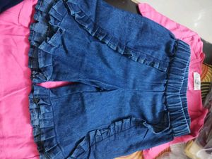 Cute Pink Graphic Tee With Denim Bottom