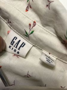 Gap -Beautiful Floral Print Shirt For Kids