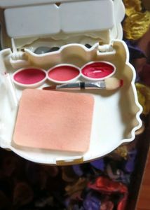 Make-up Kit
