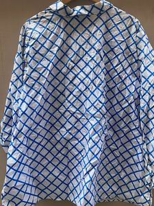 Chic Blue &amp; White Plaid Button-Up Shirt