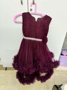 Elegant Burgundy Party Dress