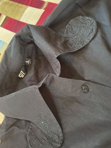 Chic Black Collared Button-Up Shirt