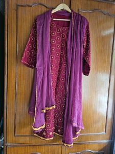 Hand embroidered full Kurta Set