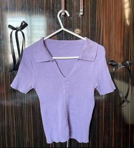 Knitted Cropped V-Neck Polo Top in Lilac