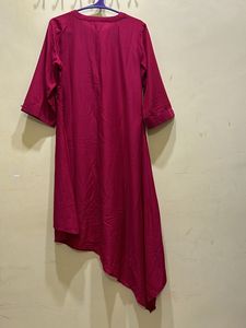 Neerus Magenta High Low Kurta Size XL