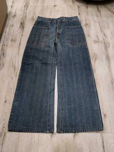 Ma5889 Levy bootcut jeans waist 30 inches