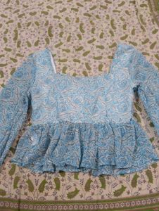 Chic Blue Floral Peplum Top