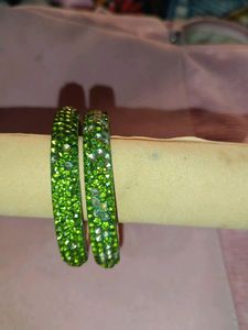 Green Stone Bangle Set