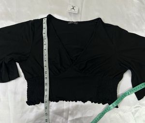 SHEIN Chic Black Flutter Sleeve Top