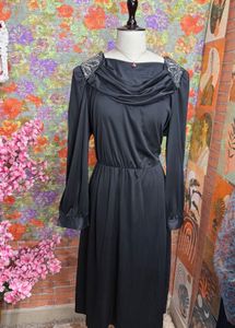 3 for 999 Elegant Black Long Sleeve Midi Dress