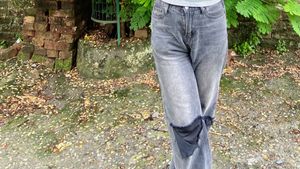 jeans