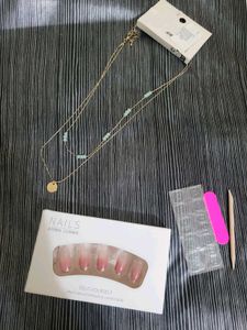 COMBO ✴️Gold Tone Layered Necklace & Press-On Nail