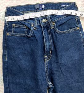 GAP Raw Hem 👖 Jeans 💙 Price Reduced 📢