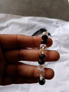Broches &amp; Hand Bracelet