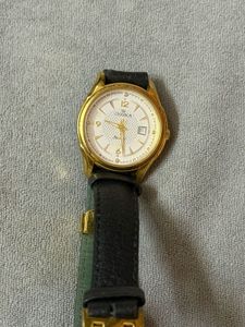 CHAIROS WOMEN LUXURY SWISS WATCH