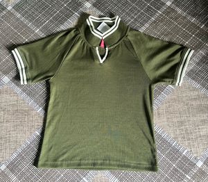 Green Casual V-Neck T-Shirt