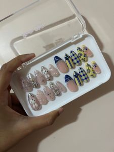Press-On Nail Set (price for any 1 of you