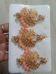 Peach Earrings With Maagtika