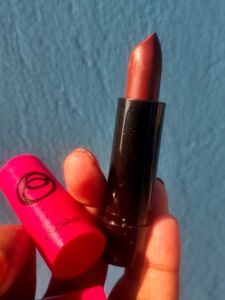 Oriflame Mini Matte Lipstick Shade Chocolate Love