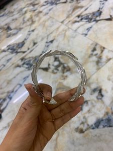 Leaf Design Cuff Bracelet