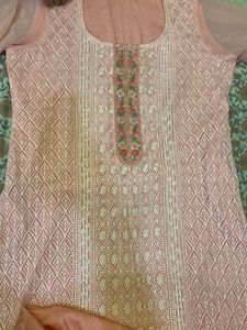 Elegant Pink Embroidered Kurta