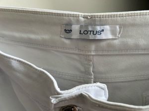 Light Wash Skinny Fit Jeans