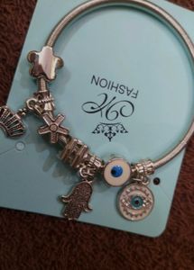 Assorted Women's Jewelry Set