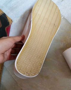 SHOETOPIA white platform heels