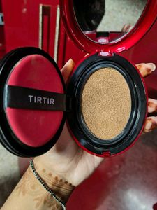 Tirtir Red cushion foundation