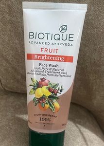 Biotique Advanced Ayurveda Fruit Brightening Face Wash