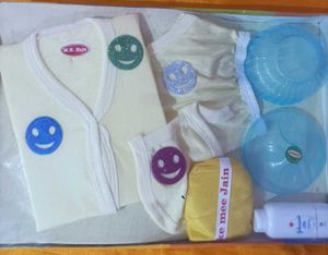 M.N. Raju Newborn Baby Gift Set (0-3 Months) - 7 P