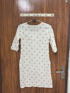 White Kurta with Leaf Print