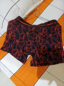 Checkered Print pack of jockey and Levis