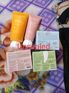 Dot &amp; Key Skincare Kit