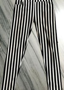 ZEBRA STRIPPED JEGGINGS