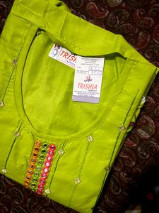 Attractive Lime Green Heavy Dupatta Dress Material