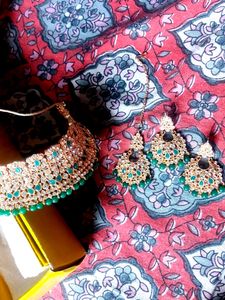 Chowker Set