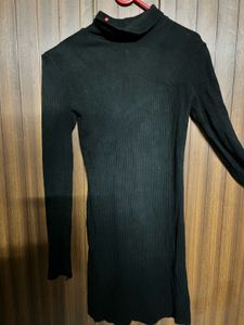 Chic Black Ribbed Turtleneck Top