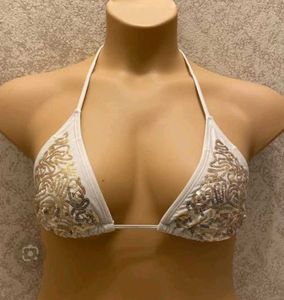 Elegant White Bikini with Gold 🪙