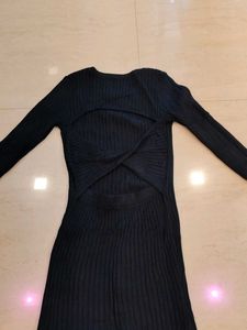 Chic Black Ribbed Cut-Out Dress