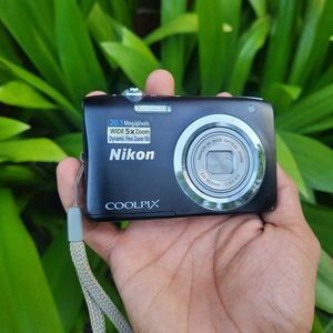 NIKON COOLPIX A100 Digital Camera