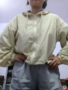 Casual Beige Cropped Jacket