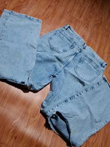 Light Wash Ripped Jeans
