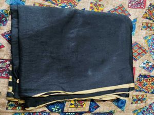 Elegant Black &amp; Gold Striped Saree