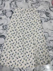 Blue Floral Print Crop Top