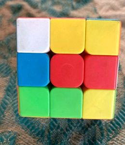 "🧩 Cubes 3x3 High-Speed Stickerless Magic Puzzle Cube Game Toy 🪄"