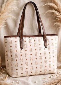 🆕Cute Teddy Bear Print Tote Bag