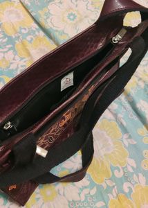 Side Bag From Amar kutir Society, West Bengal. Crafted  By Local Craftsmen