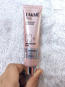 Lakme 9 to 5 CC Cream Beige with 3% Niacinamide Co