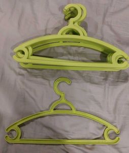 Set of 10 Clothes Hangers